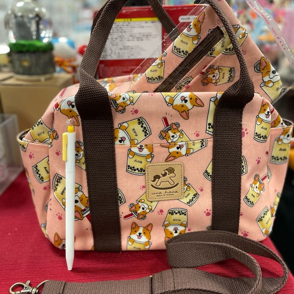 Multi purpose shoulder bag with attachable small pouch Corgi dog print - Picture 2 of 3